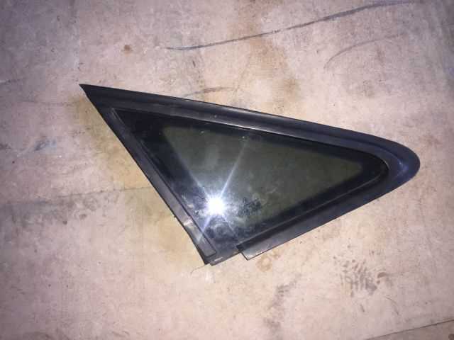 Volkswagen Caddy Çıkma Yedek Sag Kelebek Cam